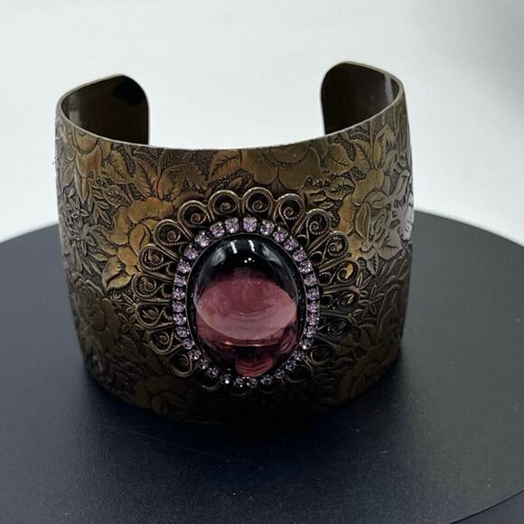 Liz Palacios SF Cuff Bracelet Wide Large Purple Glass Rhinestone Crystals
Ornate - Picture 2 of 10